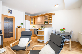 Prodej bytu 3+kk v osobním vlastnictví 1350 m², Rudná