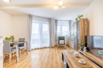 Prodej bytu 3+kk v osobním vlastnictví 1350 m², Rudná