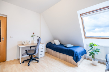 Prodej bytu 3+kk v osobním vlastnictví 1350 m², Rudná