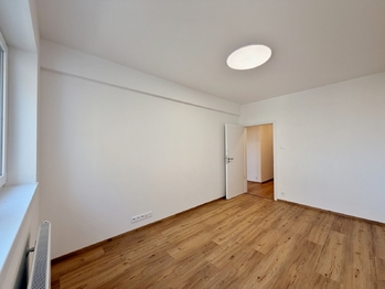 1. pokoj - Pronájem bytu 3+kk v osobním vlastnictví 87 m², České Budějovice