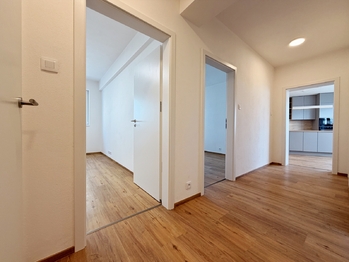 chodba - Pronájem bytu 3+kk v osobním vlastnictví 87 m², České Budějovice