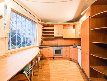 Prodej bytu 4+1 v osobním vlastnictví 81 m², Praha 4 - Lhotka