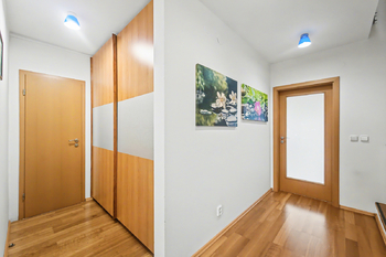 Prodej domu 95 m², Praha 9 - Újezd nad Lesy