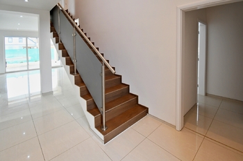 Pronájem domu 200 m², Sezimovo Ústí