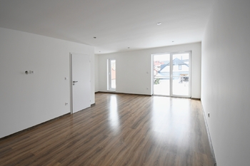 LOŽNICE V PATŘE - Pronájem domu 200 m², Sezimovo Ústí