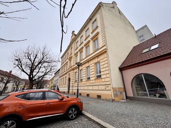 Prodej nájemního domu 2396 m², Kyjov