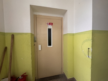 Prodej nájemního domu 2396 m², Kyjov