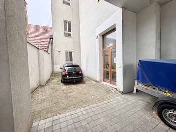Prodej nájemního domu 2396 m², Kyjov