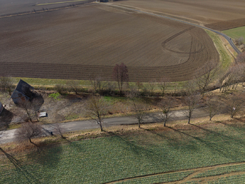 Prodej pozemku 971 m², Dolní Životice