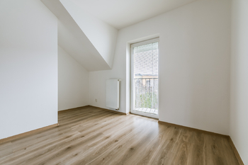 Pronájem domu 123 m², Bašť