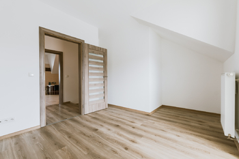 Pokoj 2 - Pronájem domu 123 m², Bašť