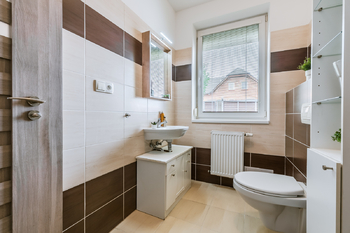 Pronájem domu 123 m², Bašť