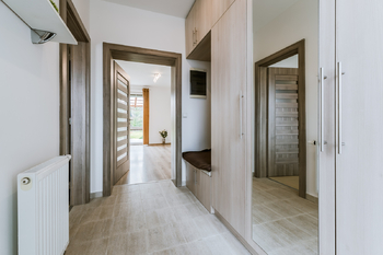 Pronájem domu 123 m², Bašť