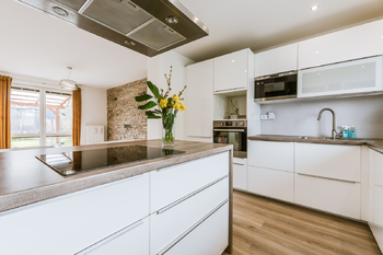 Pronájem domu 123 m², Bašť