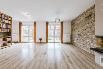 Pronájem domu 123 m², Bašť