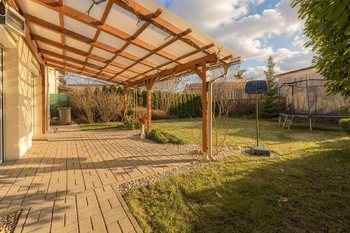 Pronájem domu 123 m², Bašť