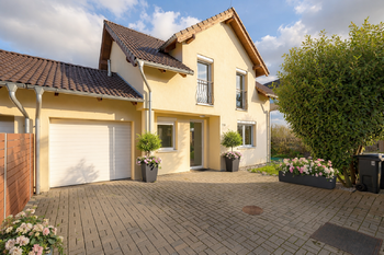 Pronájem domu 123 m², Bašť