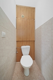 WC - Prodej bytu 3+1 v osobním vlastnictví 79 m², Brno