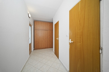 Chodba - Prodej bytu 3+1 v osobním vlastnictví 79 m², Brno