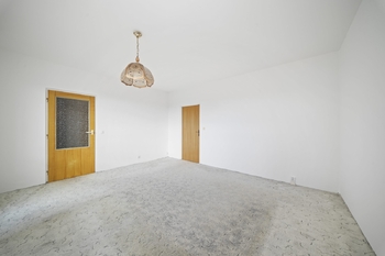 Obývací pokoj - Prodej bytu 3+1 v osobním vlastnictví 79 m², Brno