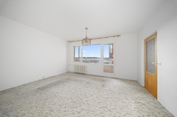 Obývací pokoj - Prodej bytu 3+1 v osobním vlastnictví 79 m², Brno