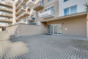 Prodej bytu 2+kk v osobním vlastnictví 51 m², Praha 10 - Horní Měcholupy