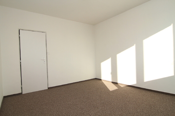 Ložnice - Prodej bytu 4+1 v osobním vlastnictví 81 m², Mariánské Lázně