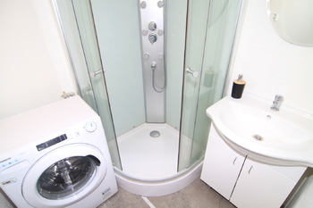 Koupelna - Prodej bytu 4+1 v osobním vlastnictví 81 m², Mariánské Lázně