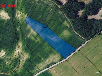 Prodej pozemku 34659 m², Buková