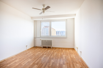 Pronájem bytu 1+kk v osobním vlastnictví 23 m², Praha 8 - Kobylisy