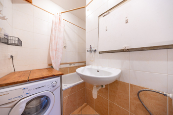 Pronájem bytu 1+kk v osobním vlastnictví 23 m², Praha 8 - Kobylisy