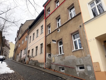 dům - Prodej bytu 4+1 v osobním vlastnictví 104 m², Karlovy Vary