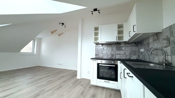 2. kuchyň - Prodej bytu 2+kk v osobním vlastnictví 57 m², Praha 9 - Horní Počernice