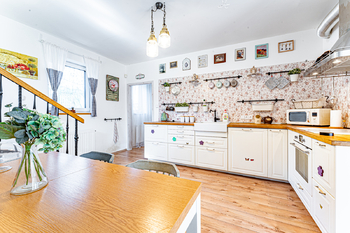 Prodej domu 130 m², Nové Dvory