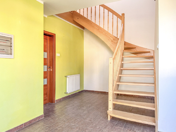 Prodej rodinného domu 6+1 se zahradou, Příchovice, Kucíny, Přeštice, Plzeň - Prodej domu 238 m², Příchovice