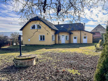 Prodej rodinného domu 6+1 se zahradou, Příchovice, Kucíny, Přeštice, Plzeň - Prodej domu 238 m², Příchovice