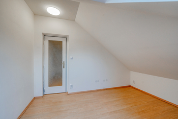 Pronájem bytu 4+1 v osobním vlastnictví 98 m², Praha 3 - Žižkov