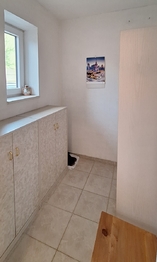 Šatna - Prodej domu 137 m², Jedovnice