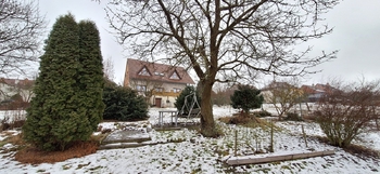 Pohled na dům ze zahrady - Prodej domu 137 m², Jedovnice