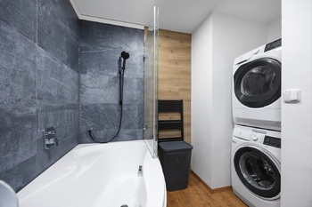 Koupelna - Pronájem bytu 2+kk v družstevním vlastnictví 48 m², Praha 4 - Chodov