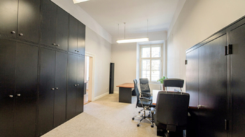 Pronájem kancelářských prostor 69 m², Praha 8 - Karlín