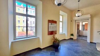 Pronájem kancelářských prostor 69 m², Praha 8 - Karlín