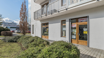 Pronájem obchodních prostor 24 m², Praha 5 - Zbraslav