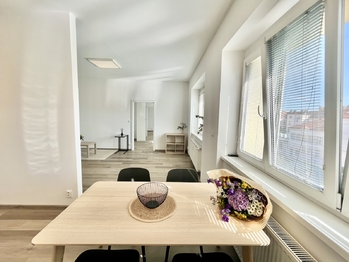 Pronájem bytu 2+kk v osobním vlastnictví 60 m², Praha 7 - Holešovice