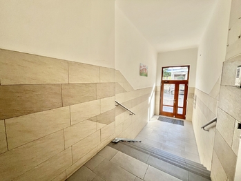 Pronájem bytu 2+kk v osobním vlastnictví 60 m², Praha 7 - Holešovice