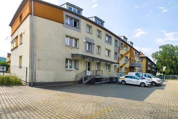 +420 739 604 767 I www.vaclavadamcik.cz I vaclav.adamcik@re-max.cz I prodej komerčního areálu Ostrava - Prodej kancelářských prostor 1026 m², Ostrava