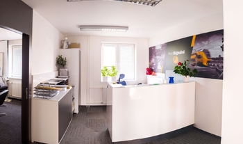 +420 739 604 767 I www.vaclavadamcik.cz I vaclav.adamcik@re-max.cz I prodej komerčního areálu Ostrava - Prodej kancelářských prostor 1026 m², Ostrava