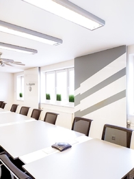 +420 739 604 767 I www.vaclavadamcik.cz I vaclav.adamcik@re-max.cz I prodej komerčního areálu Ostrava - Prodej kancelářských prostor 1026 m², Ostrava