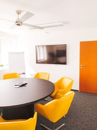 +420 739 604 767 I www.vaclavadamcik.cz I vaclav.adamcik@re-max.cz I prodej komerčního areálu Ostrava - Prodej kancelářských prostor 1026 m², Ostrava