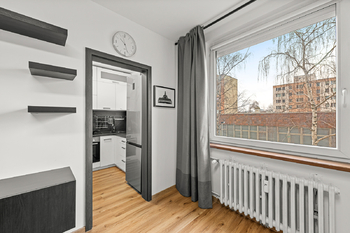 Prodej bytu 1+1 v osobním vlastnictví 30 m², Praha 4 - Chodov